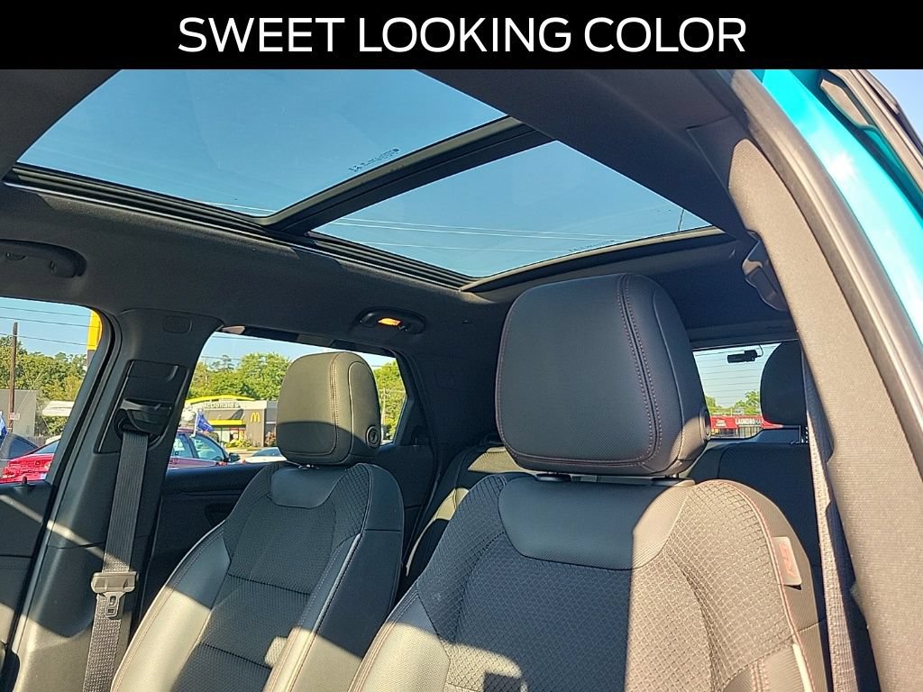 Used 2021 Chevrolet TrailBlazer RS w/ Sun and Liftgate Package AWD/4WD image 32