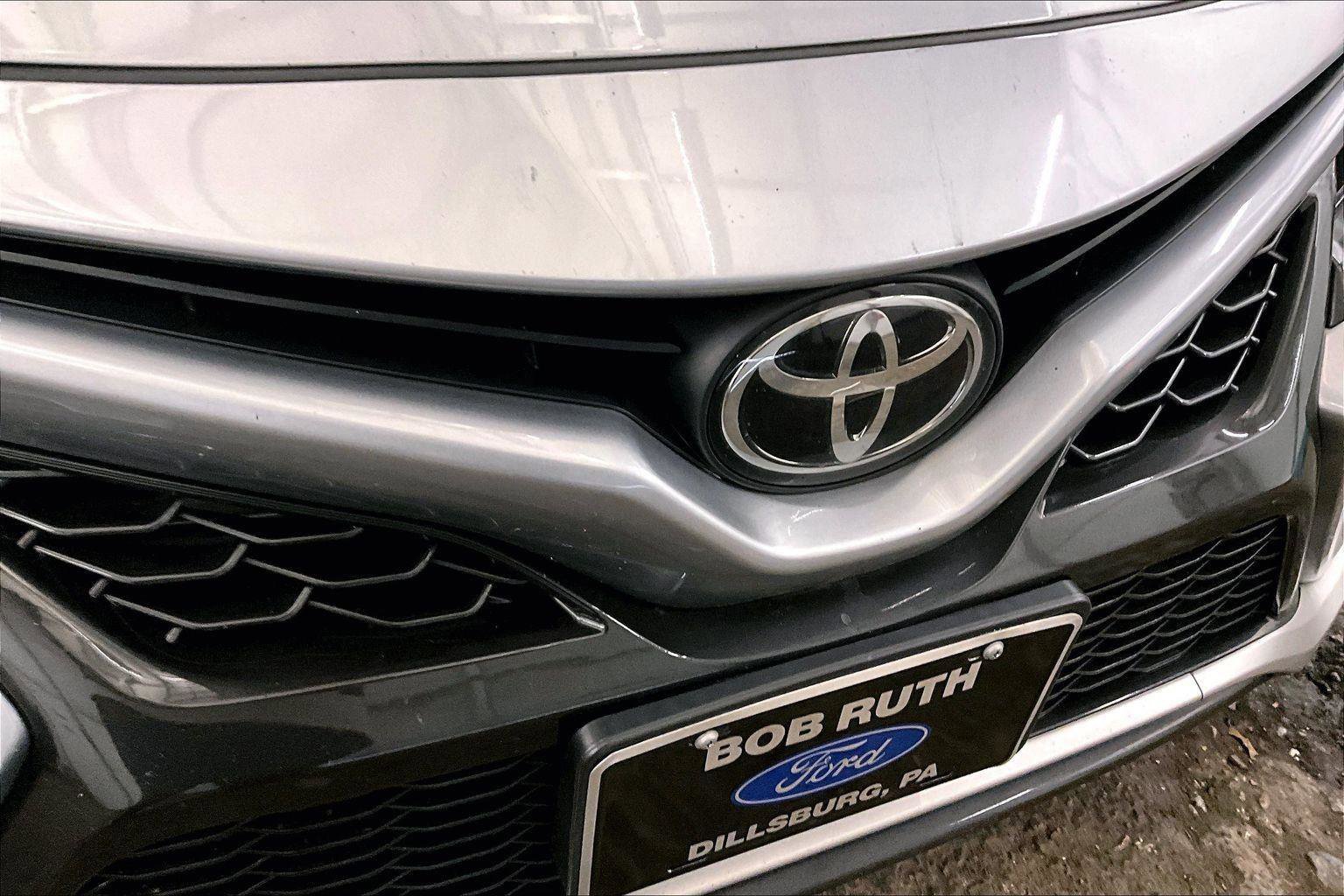 Used 2023 Toyota Camry XSE image 29