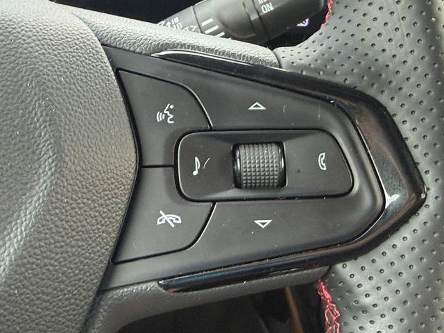 Used 2025 Chevrolet TrailBlazer RS w/ Convenience Package FWD image 14