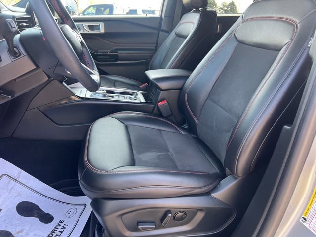 Certified 2024 Ford Explorer ST-Line w/ Class IV Trailer Tow Package AWD/4WD image 23