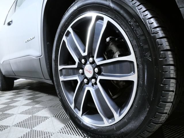 Used 2021 GMC Acadia SLT w/ Technology Package AWD/4WD image 2