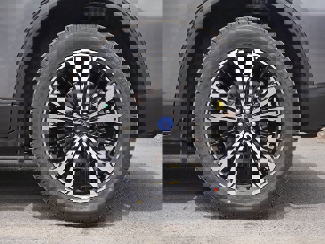 Certified 2022 Ford Escape SE w/ SE Sport Appearance Package image 18