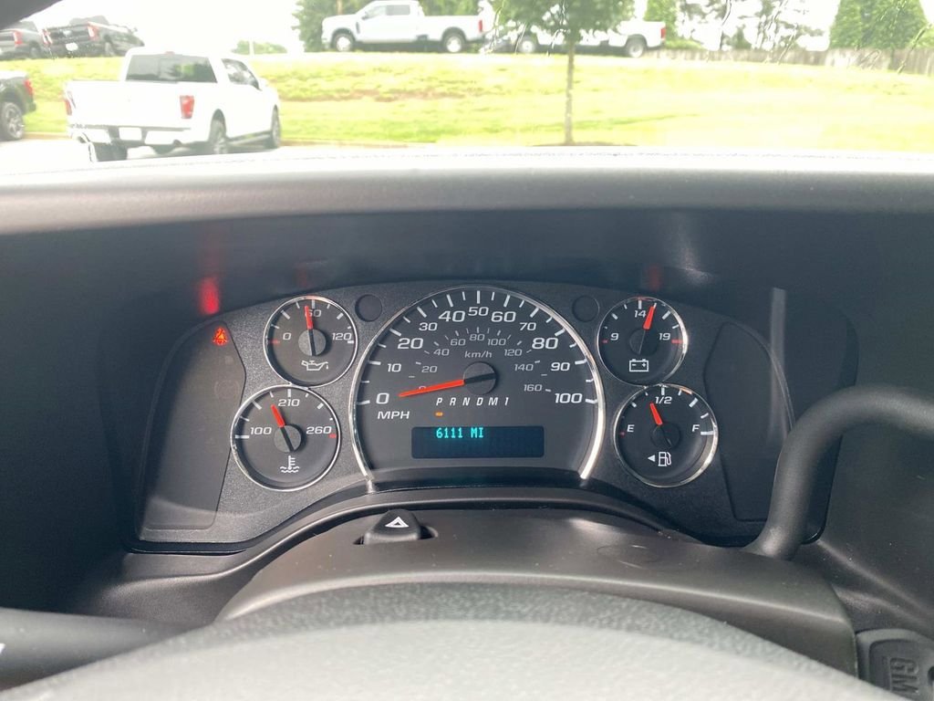 Used 2025 GMC Savana 2500 w/ Driver Convenience Package RWD image 34