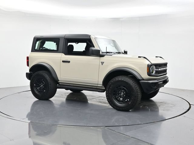 Certified 2026 Ford Bronco 2-Door w/ Sasquatch Package AWD/4WD image 3