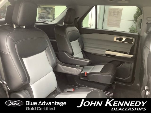 Certified 2023 Ford Explorer XLT w/ Equipment Group 202A AWD/4WD image 25