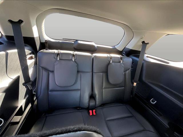 Certified 2025 Ford Explorer Active w/ Active Comfort Package AWD/4WD image 28