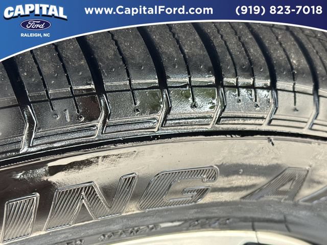 Used 2025 Nissan Versa SV FWD image 14