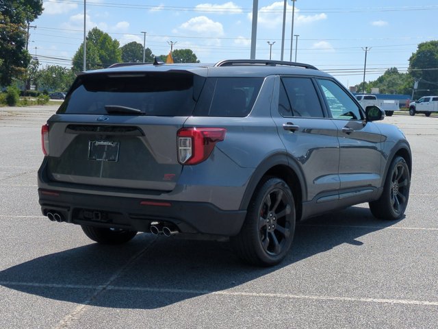 Certified 2022 Ford Explorer ST w/ Equipment Group 401A AWD/4WD image 4