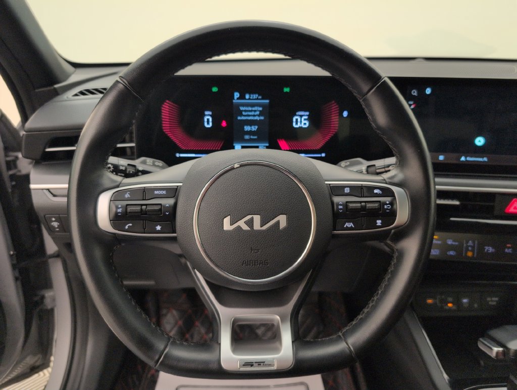 Used 2025 Kia K5 GT-Line w/ GT-Line Premium Package FWD image 34