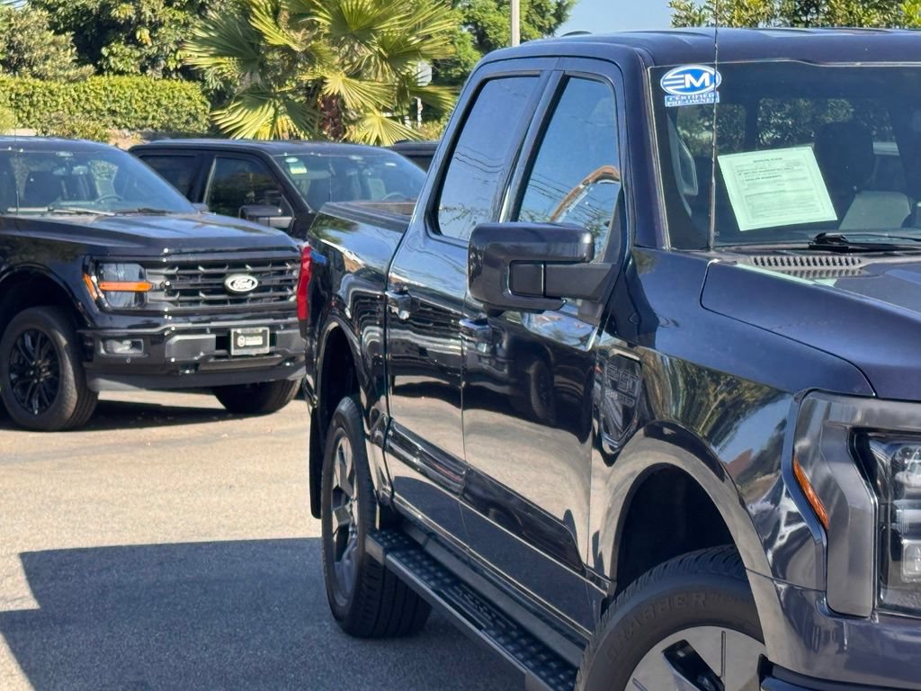 Certified 2022 Ford F150 Lightning Lariat w/ Tow Technology Package AWD/4WD image 5