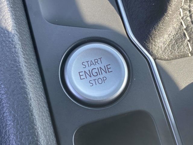 Used 2021 Volkswagen Atlas SEL Premium AWD/4WD image 32