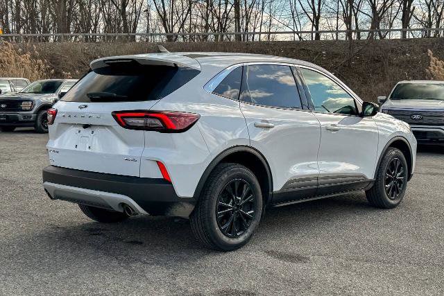 Certified 2023 Ford Escape Active AWD/4WD image 3