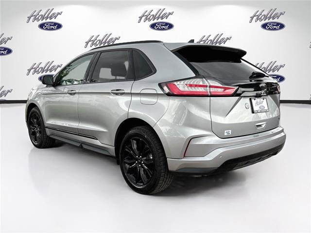 Certified 2022 Ford Edge SE w/ Black Appearance Package AWD/4WD image 6