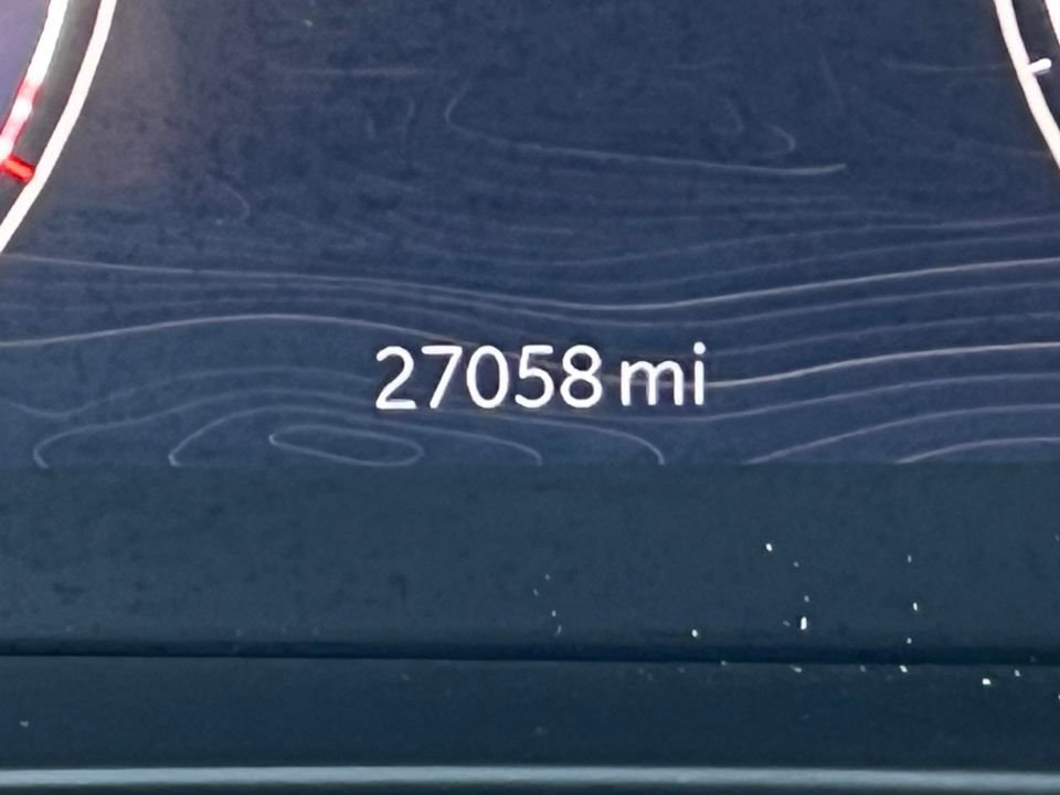 Used 2024 Jeep Grand Cherokee Limited w/ Trailer Tow Package image 11