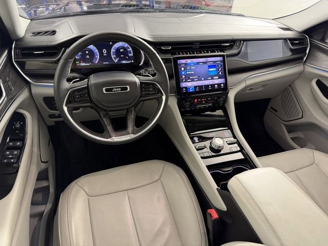 Used 2023 Jeep Grand Cherokee L Overland w/ Rear Seat Video Group I image 34