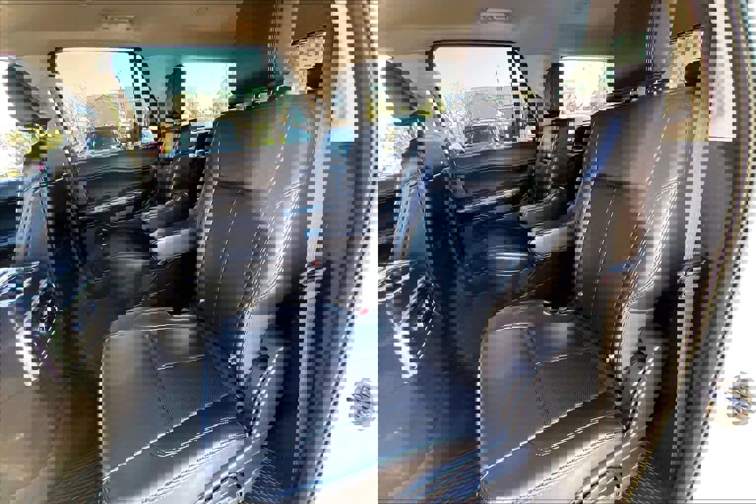 Certified 2023 Ford Expedition Max XLT image 18