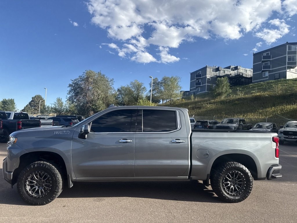 Used 2020 Chevrolet Silverado 1500 High Country w/ Technology Package image 3