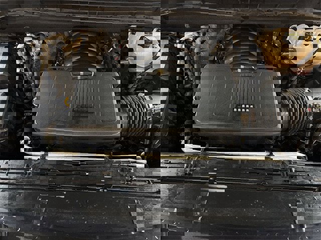 Used 2024 Chevrolet Suburban LT image 16