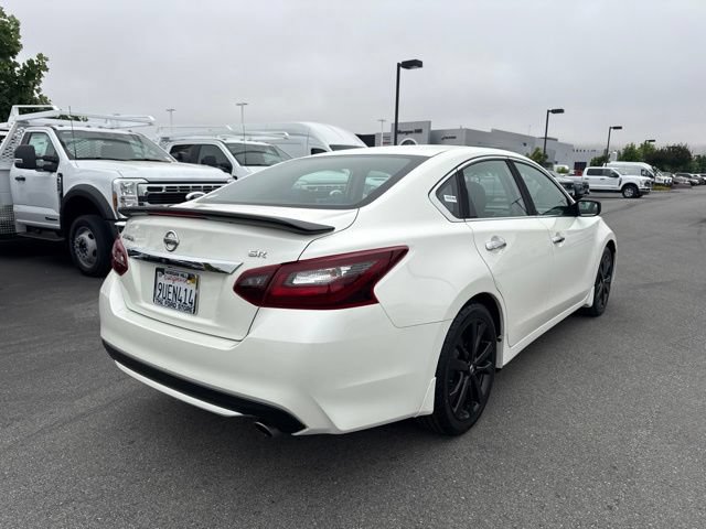 Used 2017 Nissan Altima 2.5 SR w/ Midnight Edition Package FWD image 6