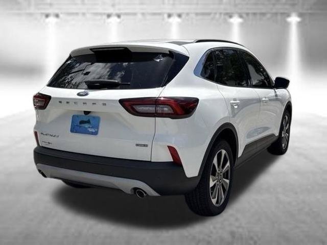 Certified 2023 Ford Escape Platinum AWD/4WD image 5