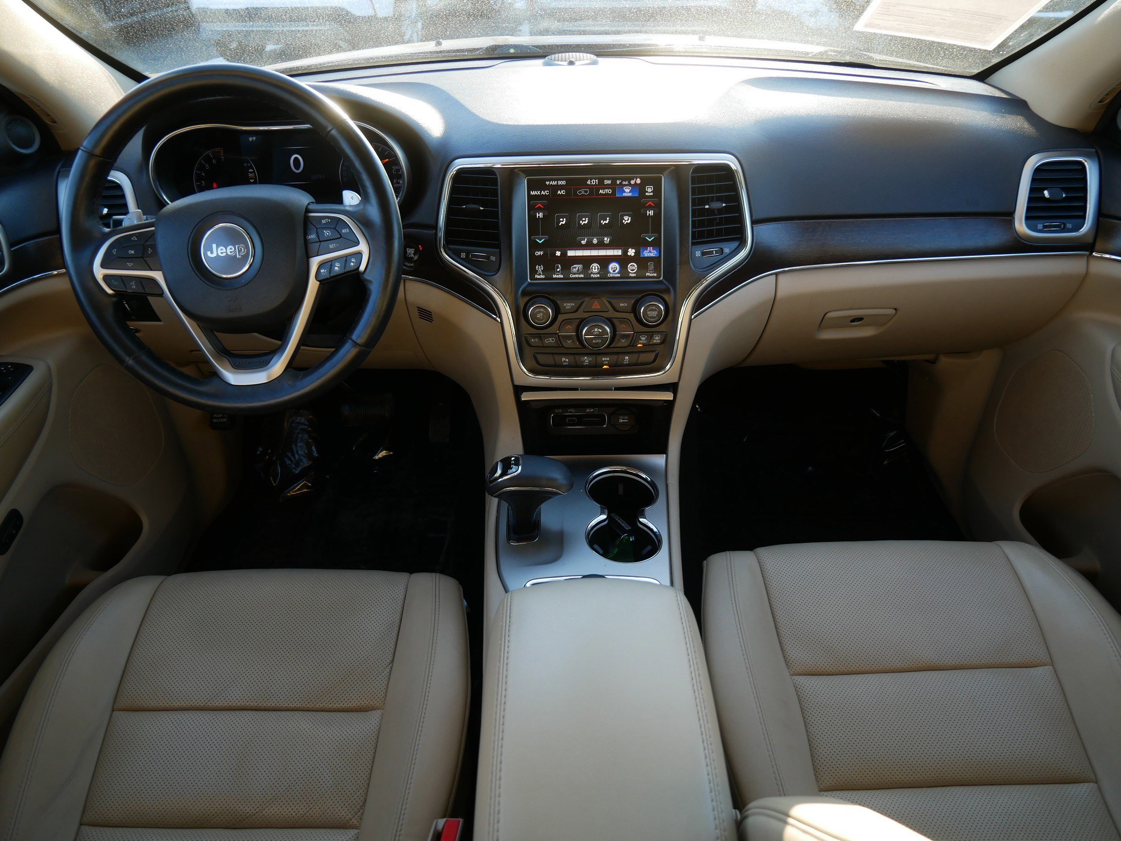 Used 2021 Jeep Renegade Latitude w/ Luxury Group I image 10