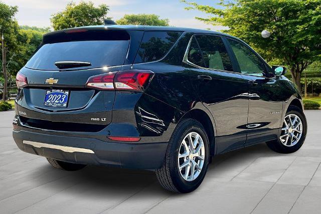 Used 2023 Chevrolet Equinox LT w/ Driver Convenience Package image 4