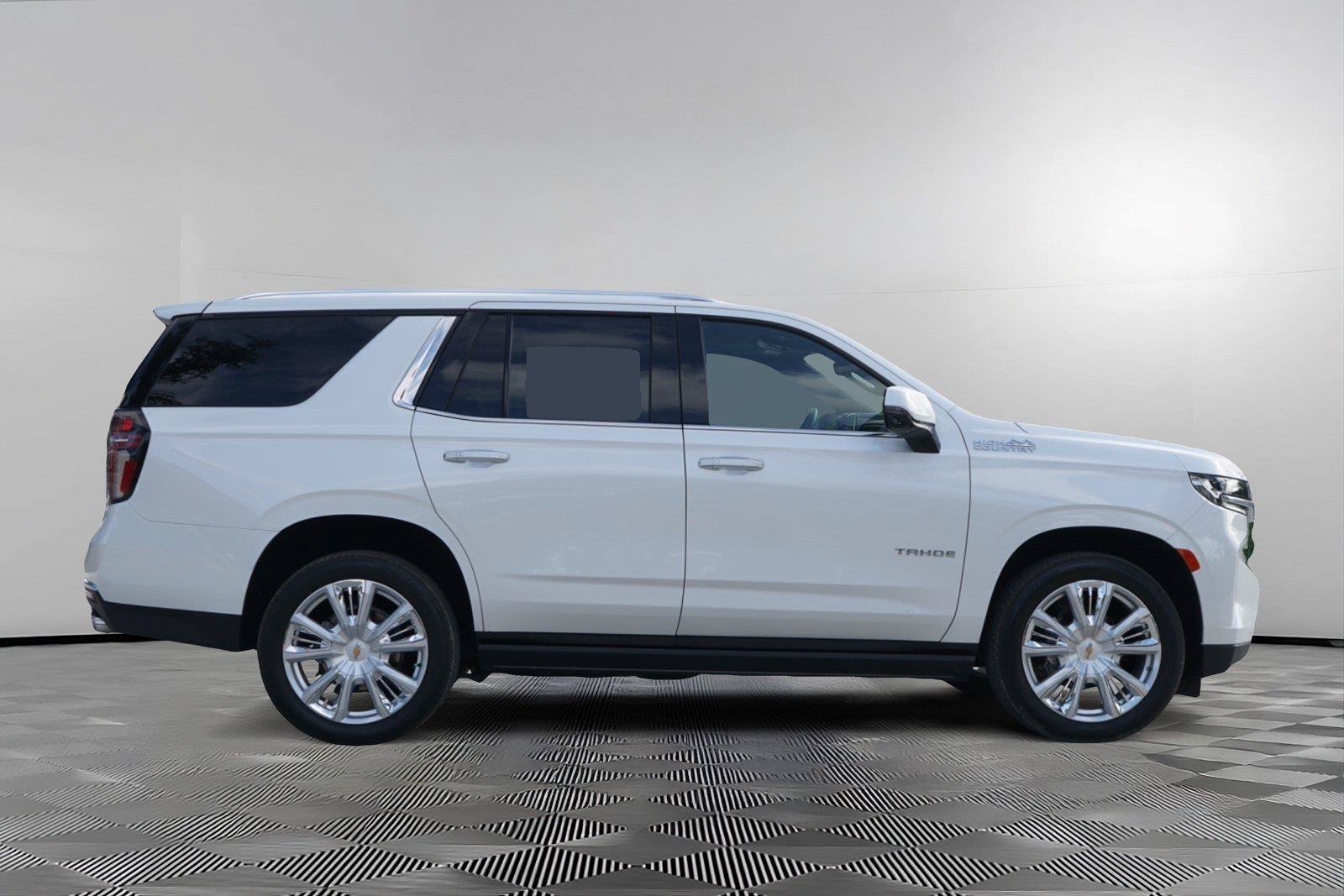 Used 2023 Chevrolet Tahoe High Country AWD/4WD image 4