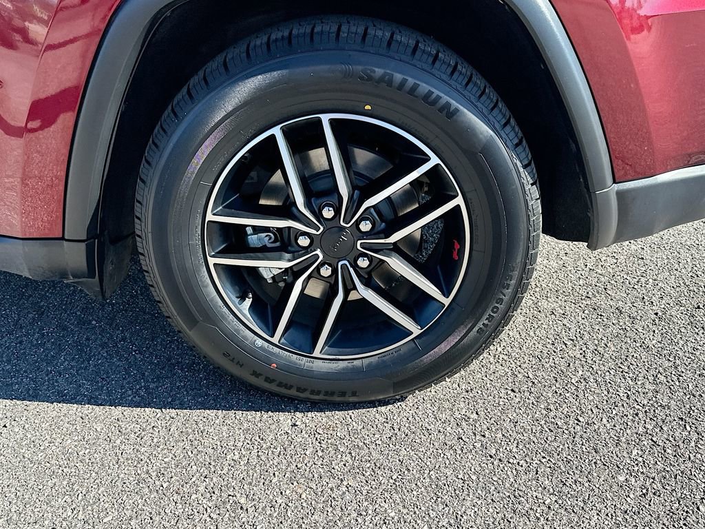 Used 2021 Jeep Grand Cherokee Trailhawk w/ Premium Lighting Group image 24