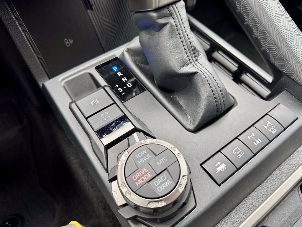 Used 2025 Toyota 4Runner Trailhunter image 24