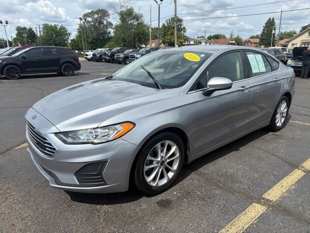 Certified 2020 Ford Fusion SE FWD image 3