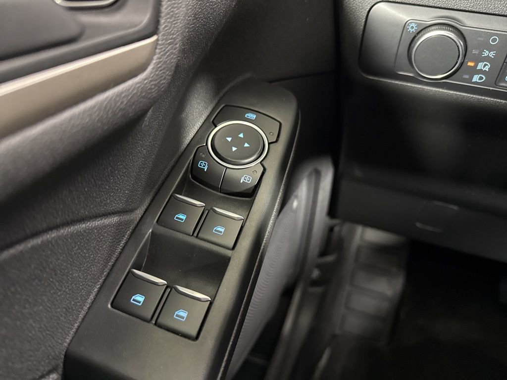 Certified 2022 Ford Escape SE w/ Cold Weather Package image 19