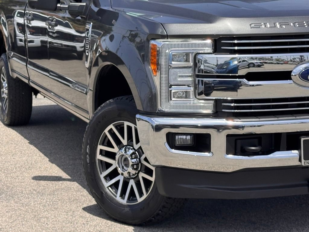 Certified 2018 Ford F250 Lariat w/ Lariat Ultimate Package AWD/4WD image 4