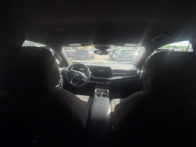 Used 2025 Chevrolet Equinox LT FWD image 25