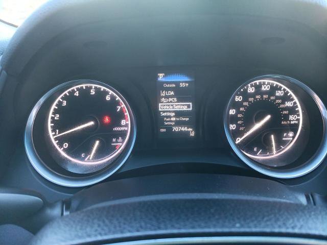 Used 2018 Toyota Camry L image 17