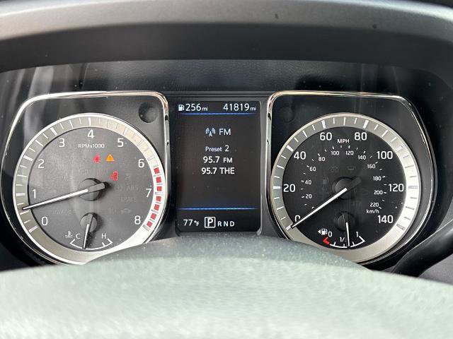 Used 2019 Nissan Titan SV RWD image 21