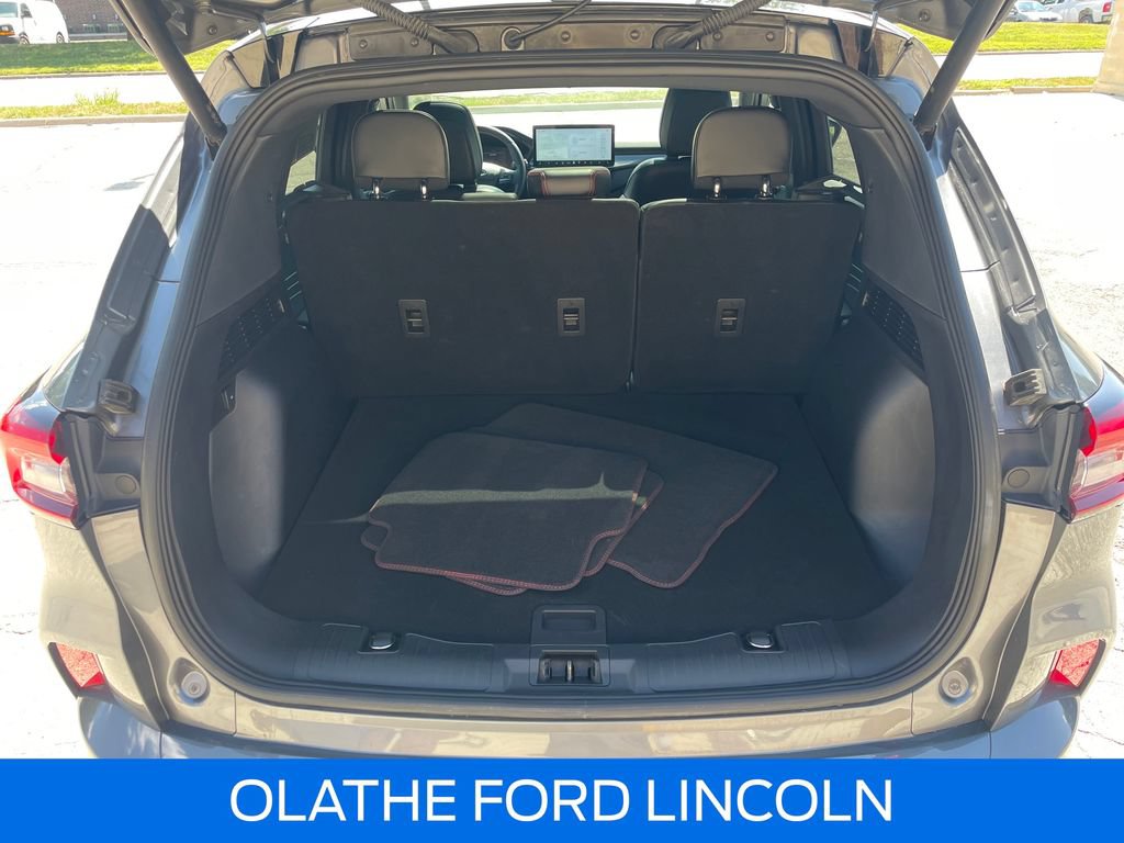 Certified 2023 Ford Escape ST-Line w/ Tech Pack #1 AWD/4WD image 29