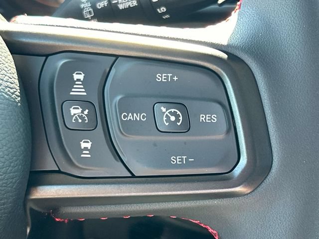 Used 2024 Jeep Wrangler Unlimited Rubicon AWD/4WD image 30