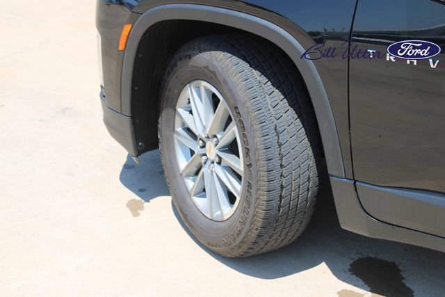 Used 2023 Chevrolet Traverse LT FWD image 9