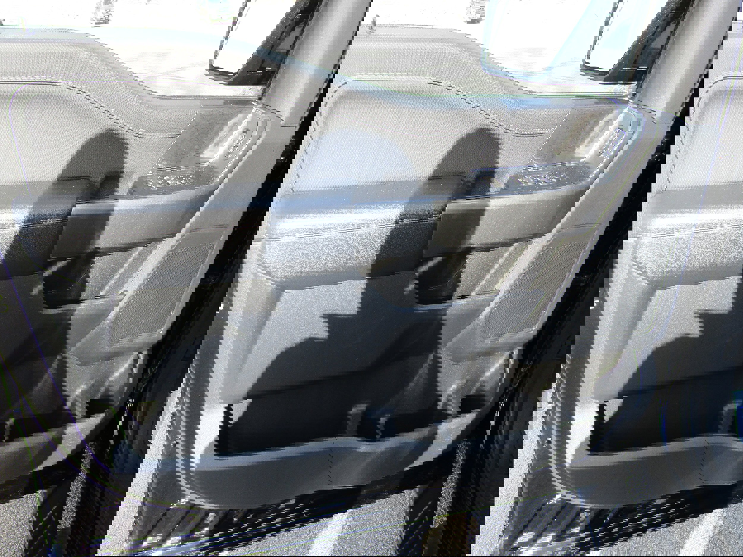 Certified 2022 Ford F150 XLT w/ Equipment Group 302A High image 10