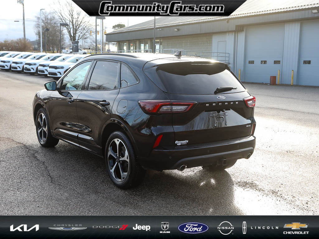 Certified 2023 Ford Escape ST-Line Select w/ Tech Pack #2 image 5