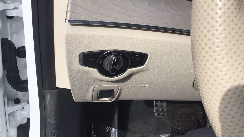 Used 2022 Mercedes-Benz E 450 Coupe image 21