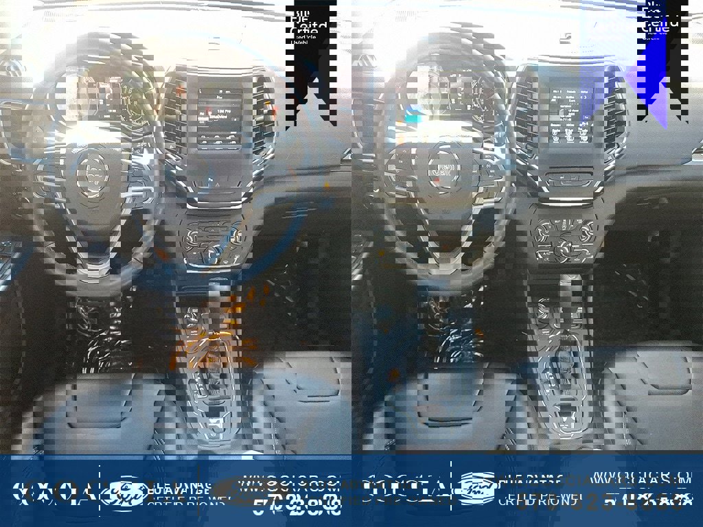 Used 2019 Jeep Cherokee Latitude Plus image 11