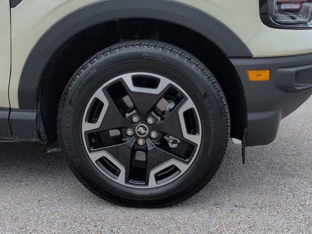 Certified 2024 Ford Bronco Sport Outer Banks w/ Tech Package image 11