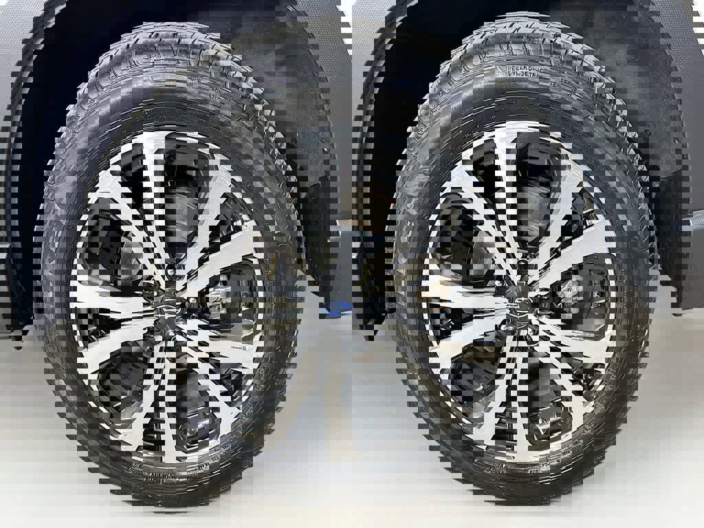 Used 2023 Subaru Forester Limited image 11