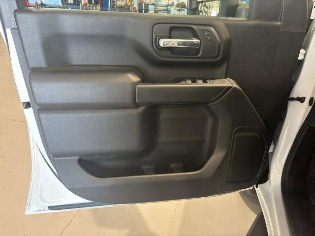 Used 2024 GMC Sierra 2500 Pro AWD/4WD image 12