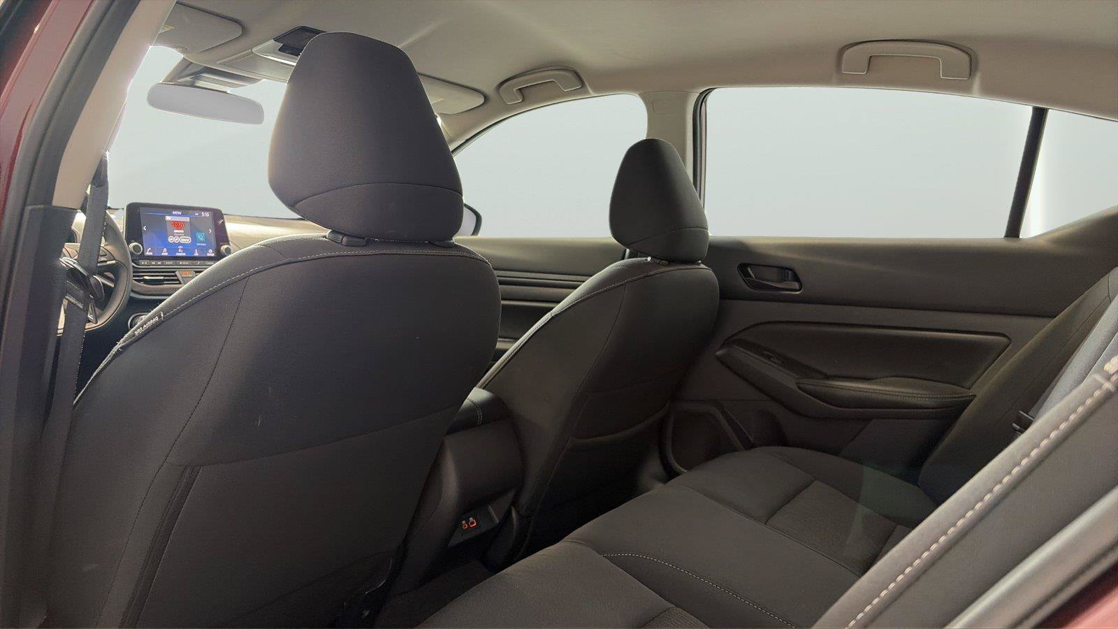 Used 2025 Nissan Altima 2.5 SV FWD image 17