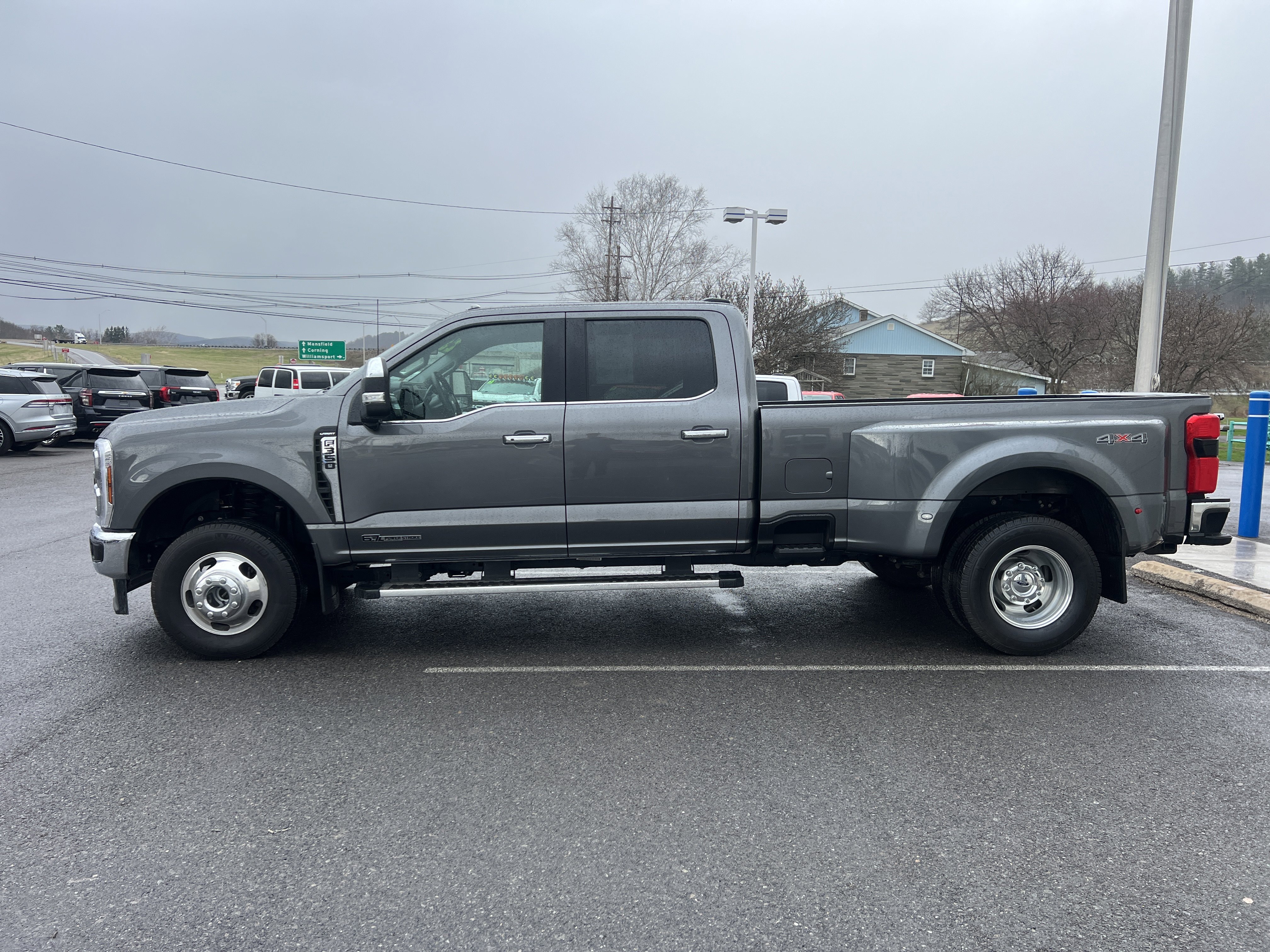 Certified 2025 Ford F350 Lariat AWD/4WD image 7