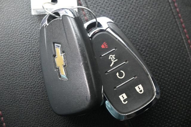 Used 2022 Chevrolet Traverse RS AWD/4WD image 17