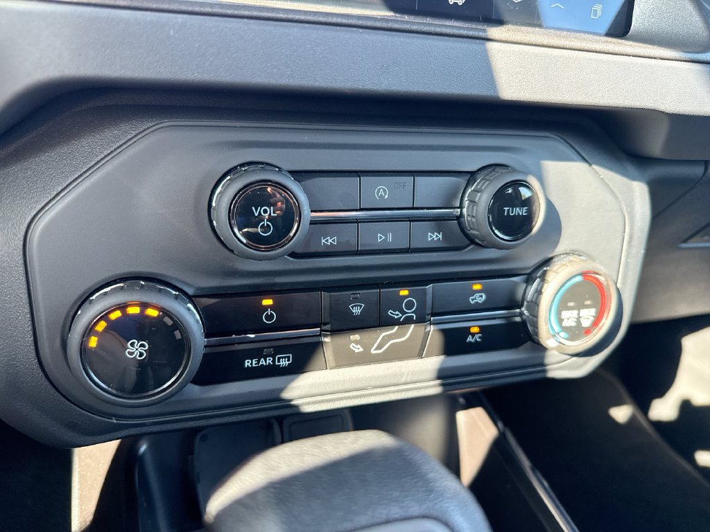 Certified 2025 Ford Bronco 2-Door AWD/4WD image 16