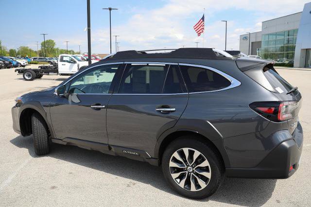 Used 2023 Subaru Outback Touring XT AWD/4WD image 18